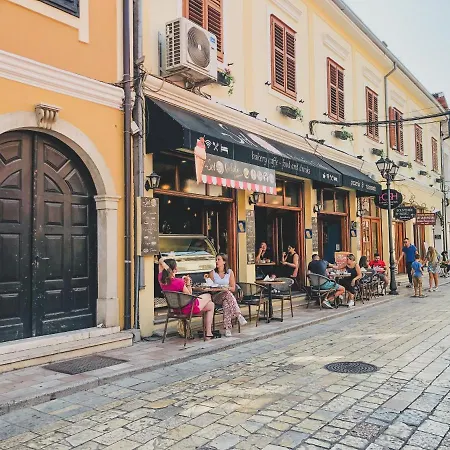 Отель Promenade Шкодер
