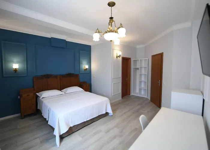 Отель Promenade 3*