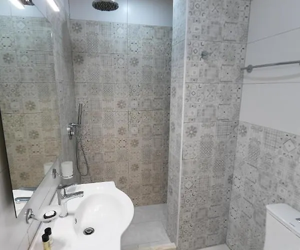 Отель Promenade